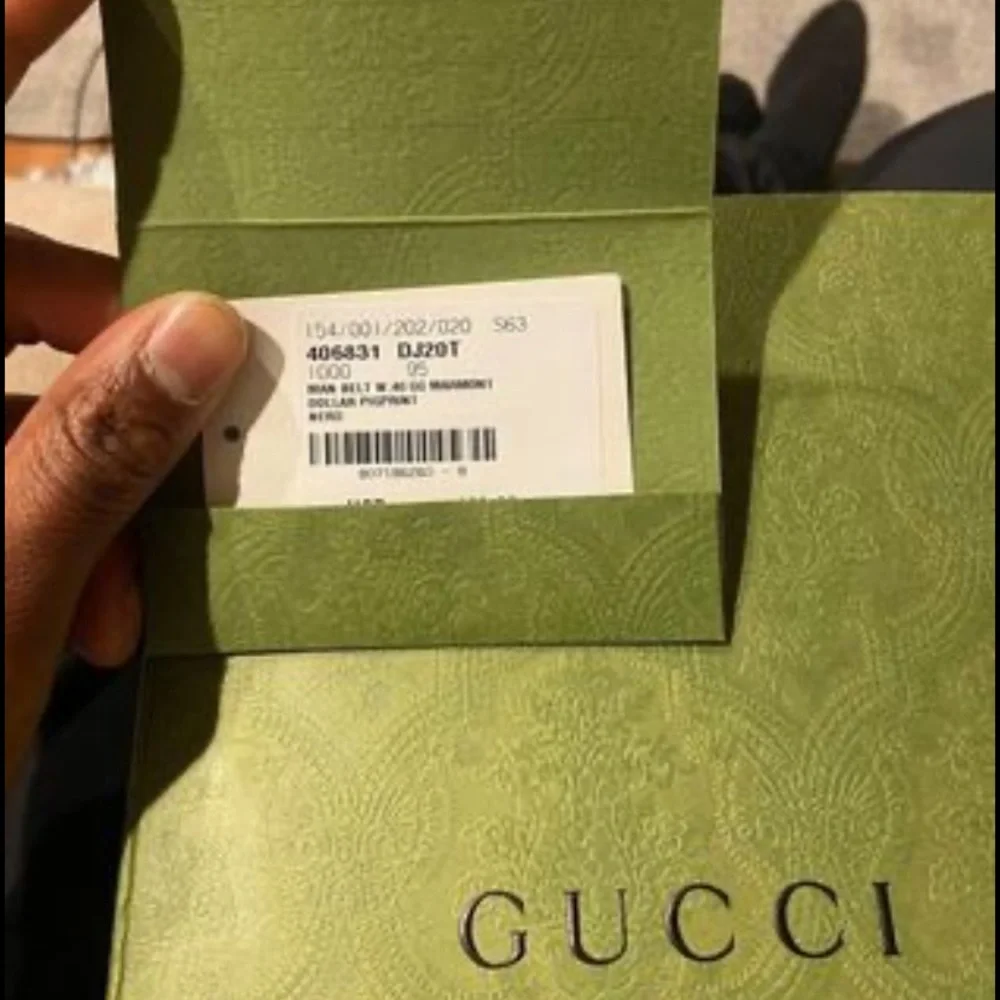 Gucci Black Leather Belt - Picture 5 of 6
